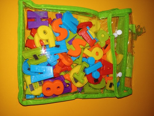 Lot plastic alphabet - of, 90